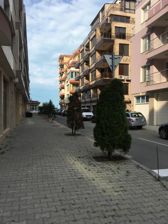 Milos Apartments Pomorie Buitenkant foto
