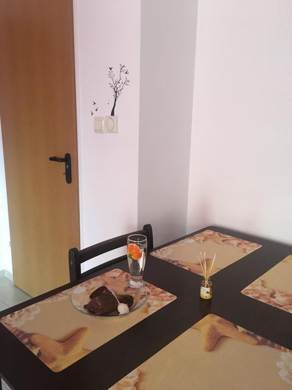 Milos Apartments Pomorie Buitenkant foto
