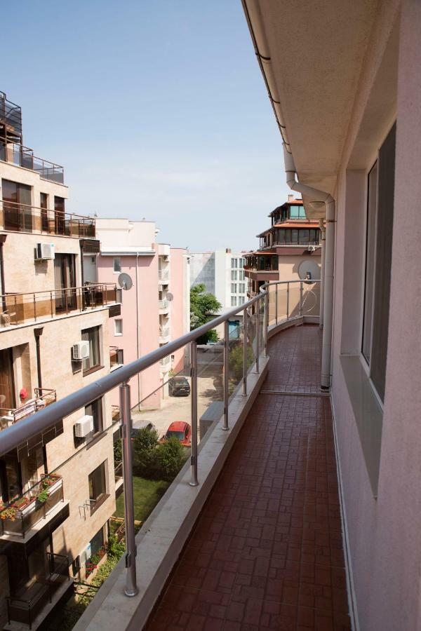Milos Apartments Pomorie Buitenkant foto