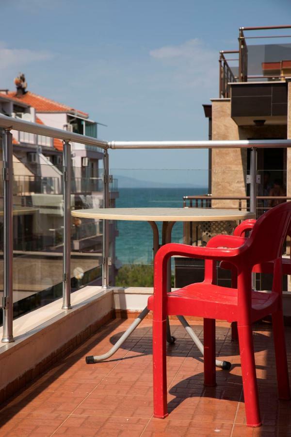 Milos Apartments Pomorie Buitenkant foto