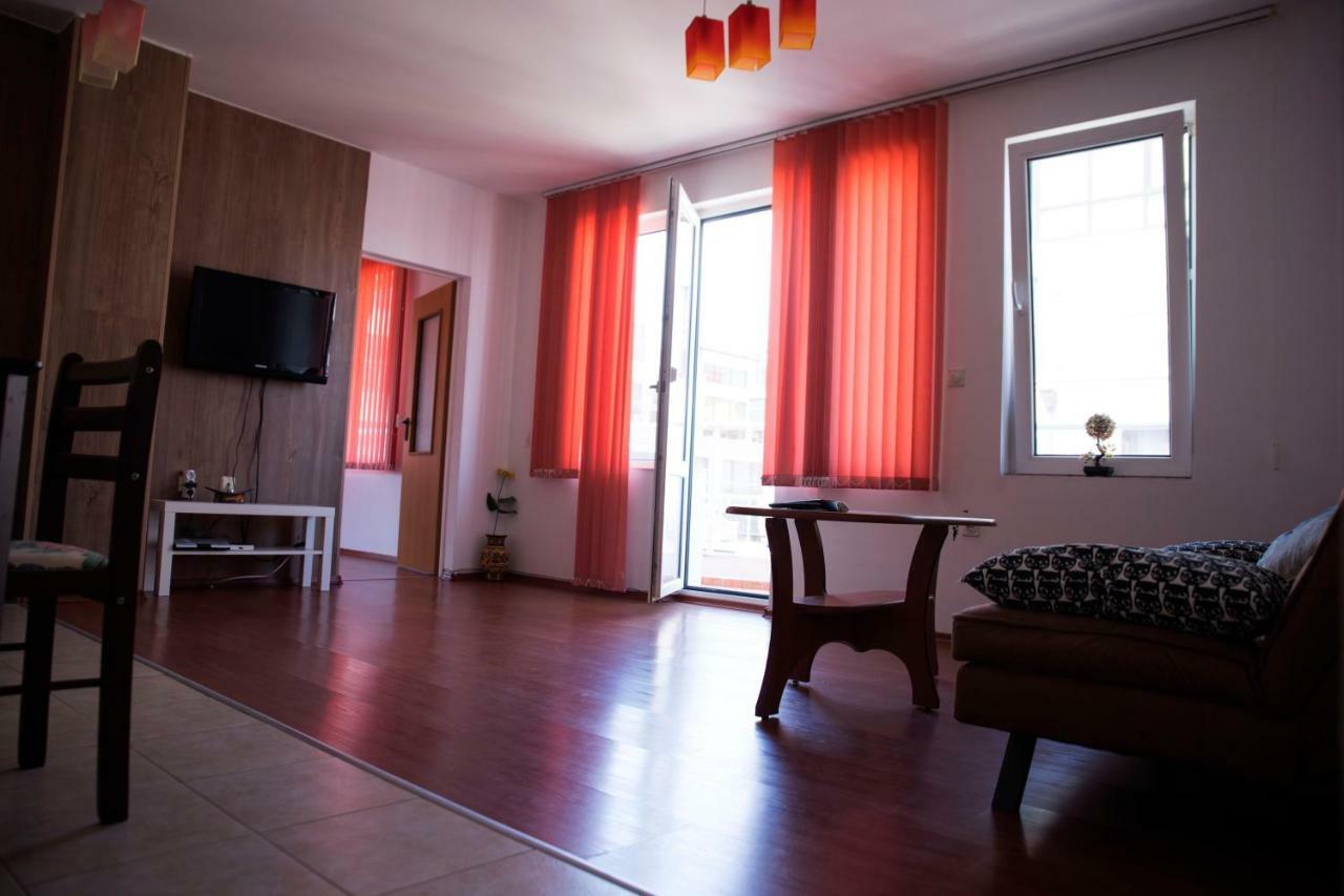 Milos Apartments Pomorie Buitenkant foto